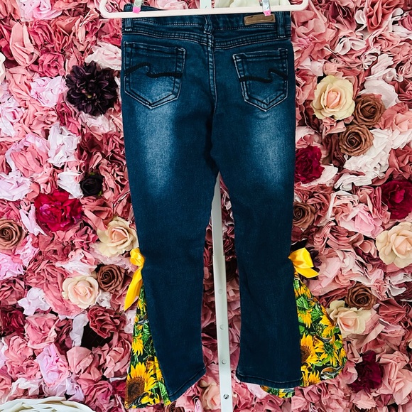 Girls Sunflower Bell bottom Jeans 6X - Picture 5 of 7